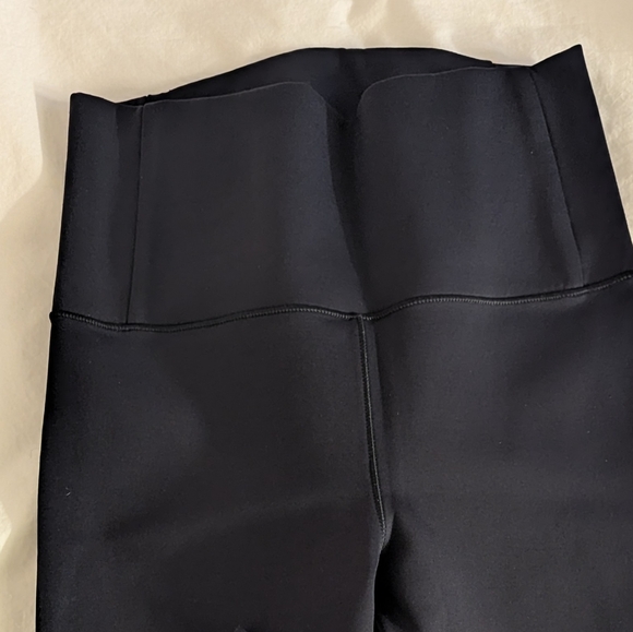 Vuori Evolve Leggings Black High Rise Size XS - Picture 3 of 9